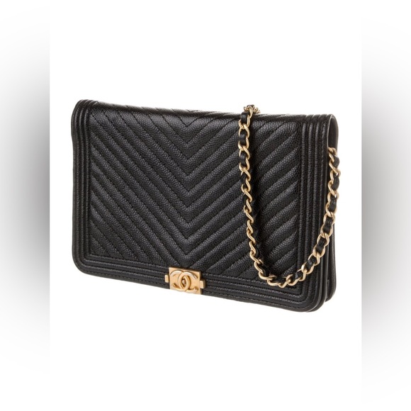 CHANEL Chevron Boy Wallet on Chain crossbody gold hardware & chain - Picture 3 of 15